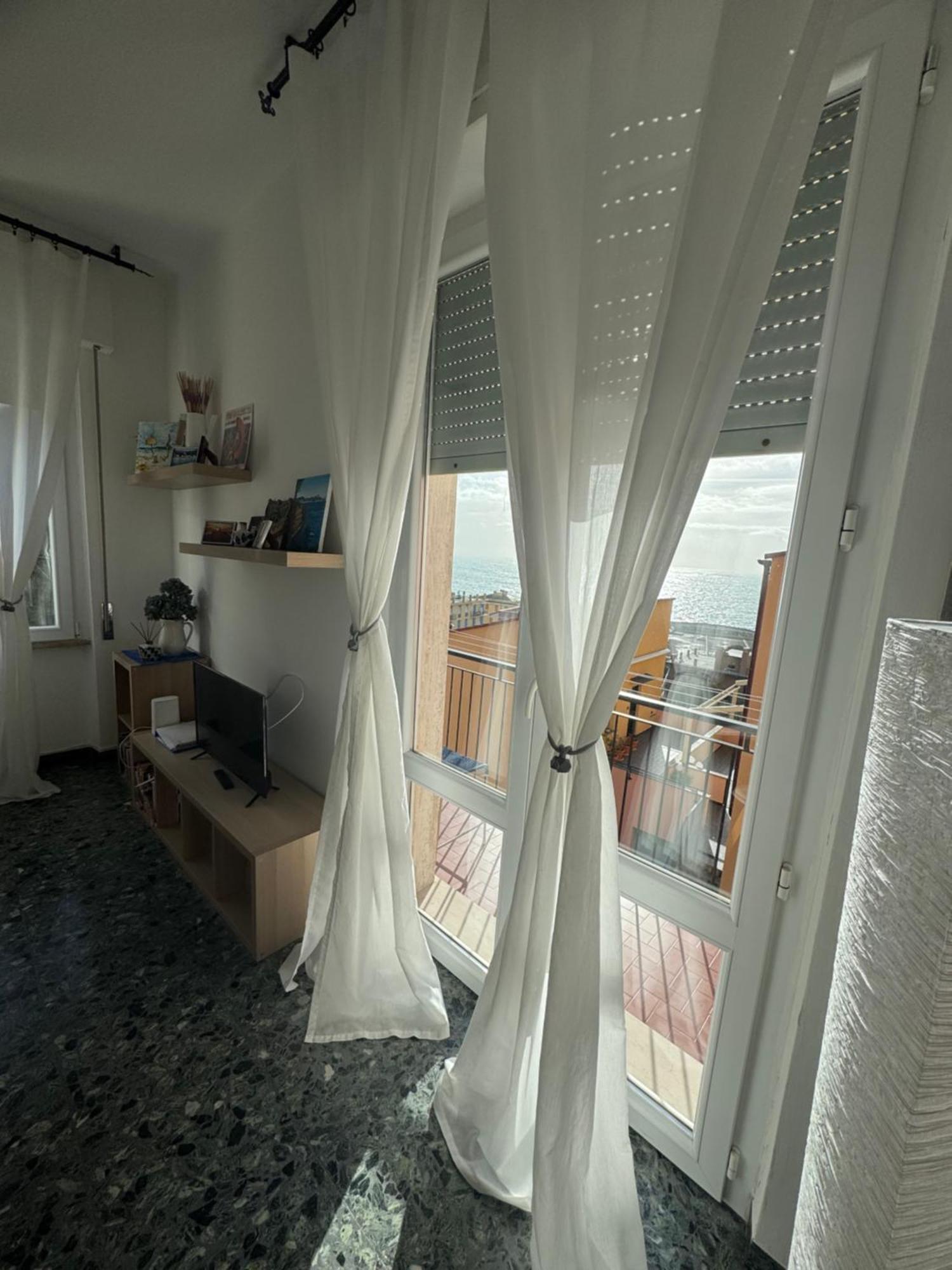 2-Bedroom Sunny Sea View With Balcony, La Casa Di Christine Monterosso al Mare Eksteriør billede